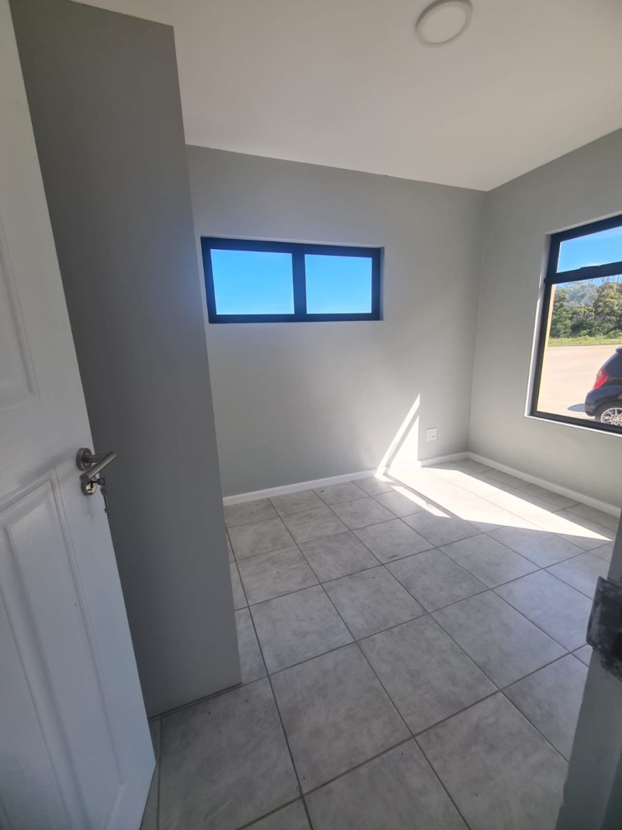 2 Bedroom Property for Sale in Kidds Beach Eastern Cape